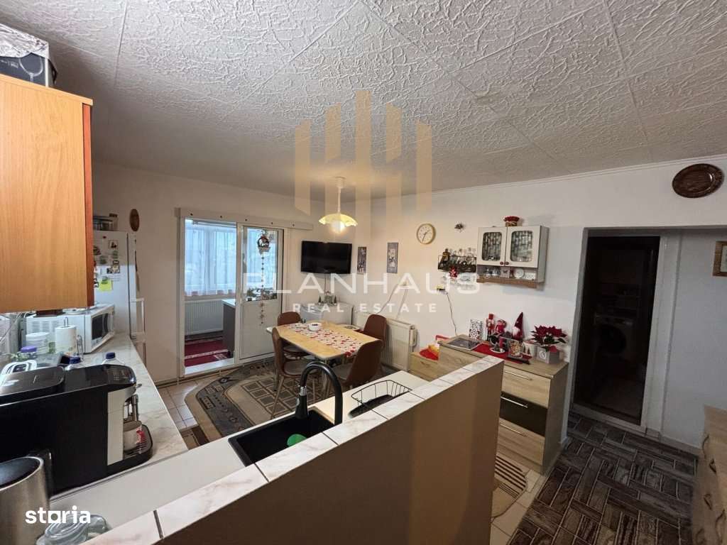 Apartament 2 camere - decomandat, B-dul Regele Ferdinand - Imagine principală: 2/9