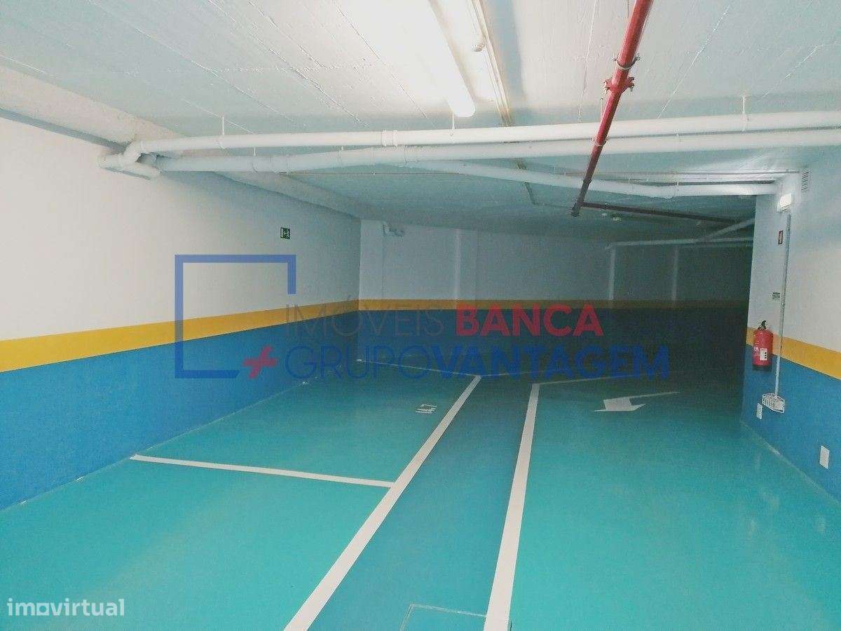 Lugar de estacionamento Santarém - Grande imagem: 5/12