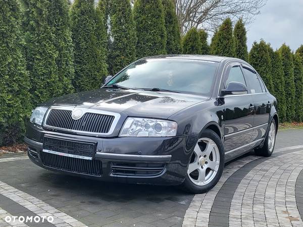 Skoda Superb 2.0 TDI DPF Elegance - 1