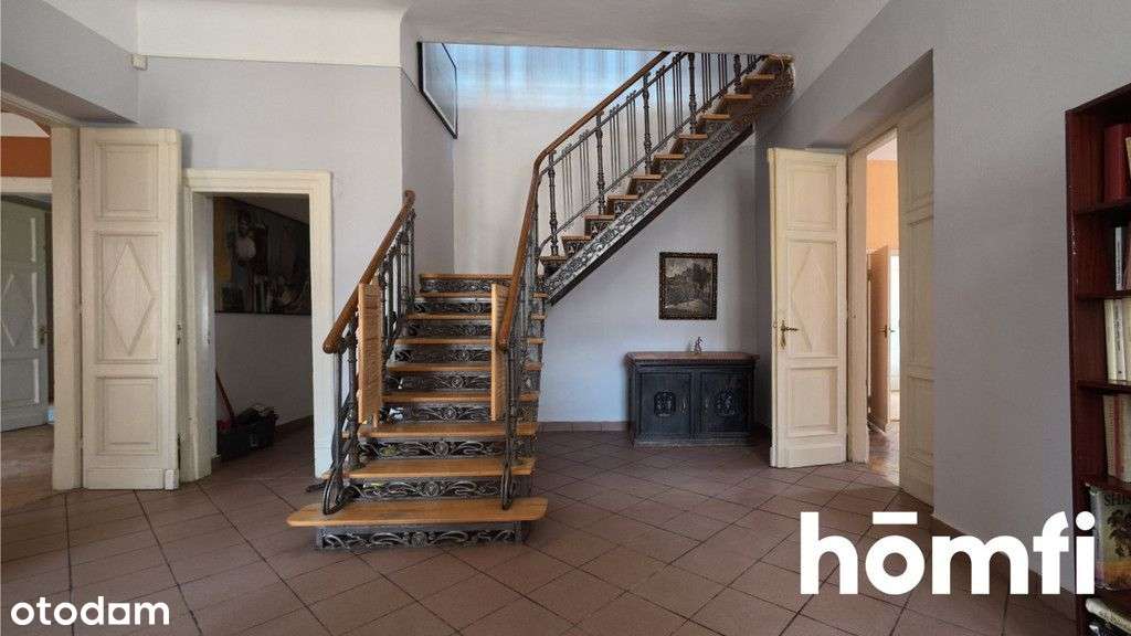 Zabytkowa willa w centrum miasta na dużej działce - Pełny obrazek: 5/16