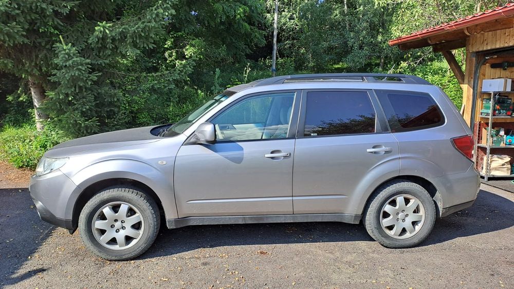 Subaru Forester 2.0X +DR LM 2009