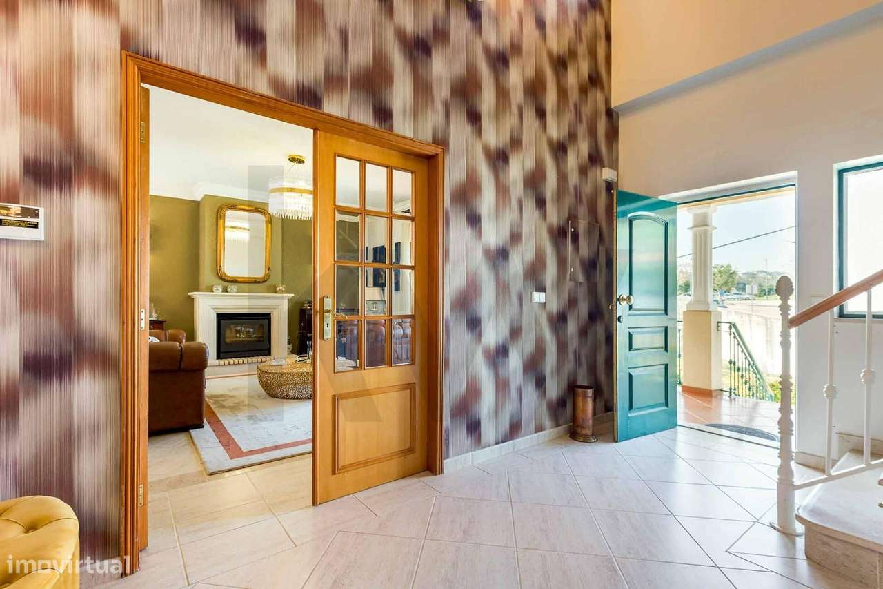 Moradia T5 com Piscina e Vista Panorâmica – Centro de Tomar - Grande imagem: 3/39