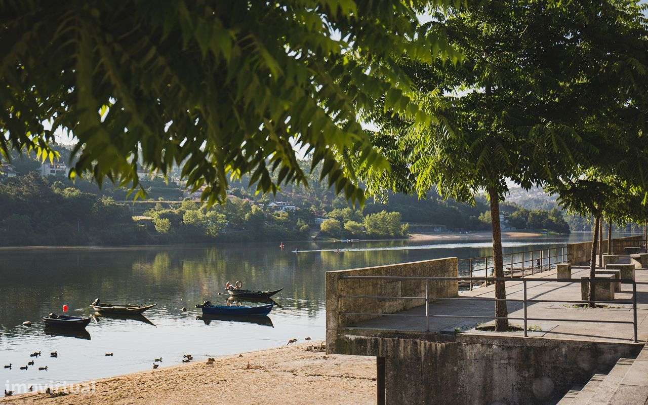 Lote p/ Construção Moradia 4 Frentes (Junto Praia Fluvial Arnelas)-8