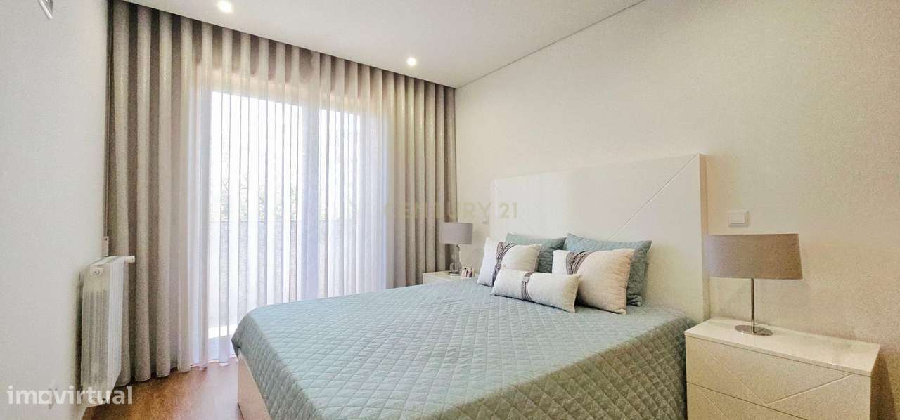 Apartamento T3 Novo com 2 casas de banho e energia A+-54