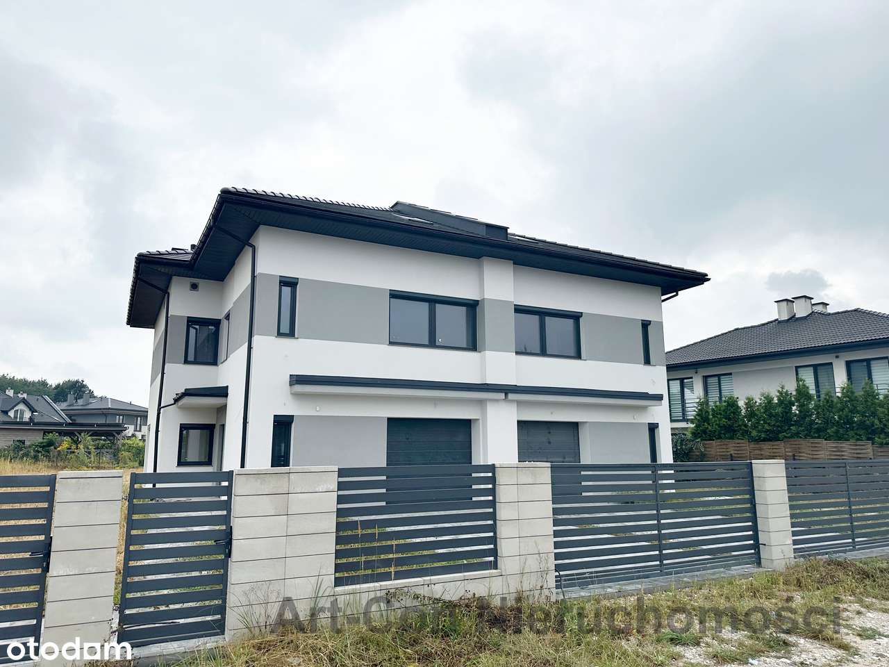 Bliźniak 160m2 +poddasze 40m2 + działka 554m2-1