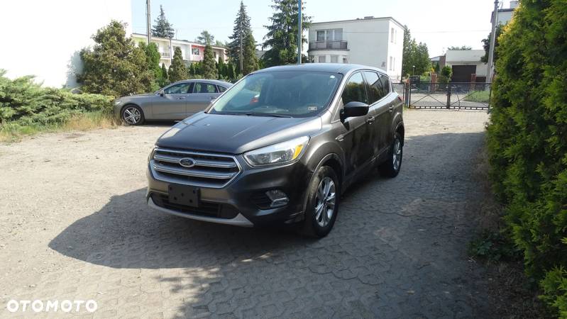 Ford Kuga 1.5 EcoBoost AWD Trend ASS - 1