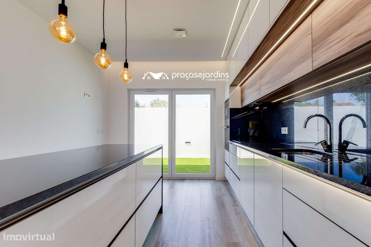 Moradia T3 com caixa de ar contínua — conforto, eficiência e qualidade - Grande imagem: 5/28