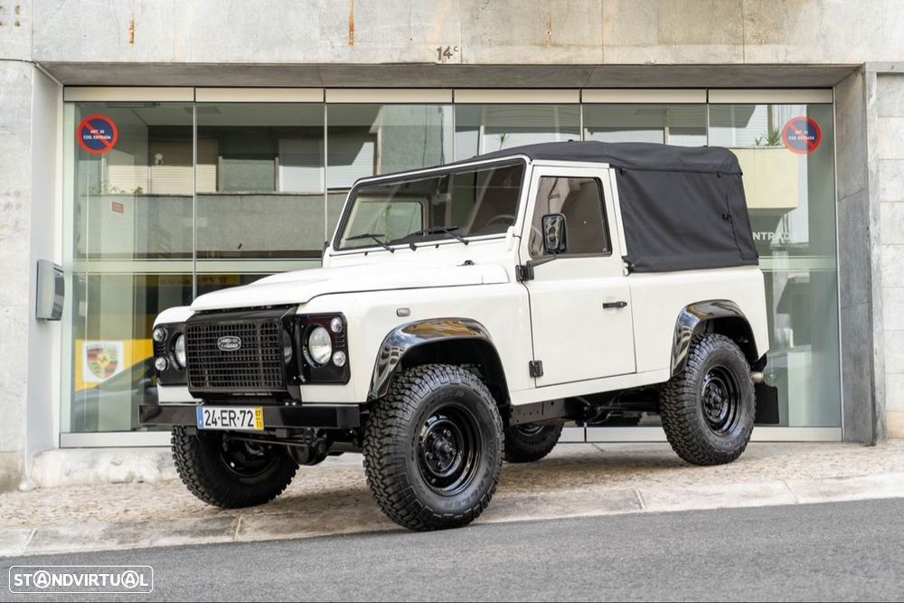 Usados Land Rover Defender - 66 500 EUR, 6 828 km, 2007 | Standvirtual