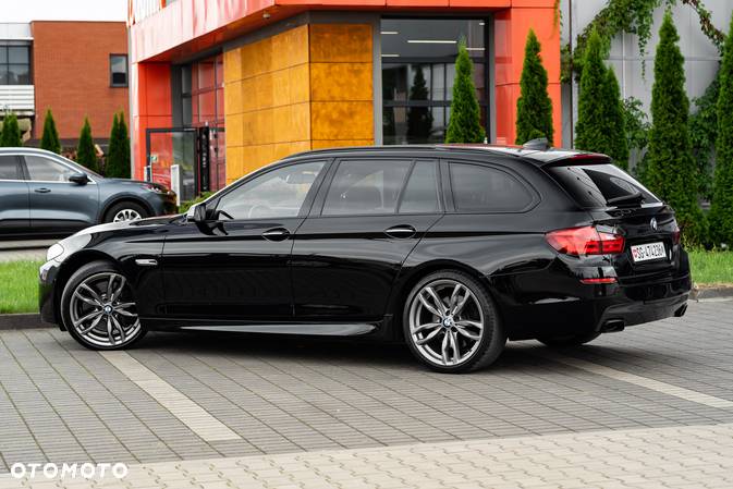 BMW Seria 5 M550d xDrive Touring Sport-Aut - 16