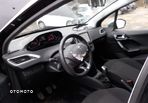 Peugeot 208 1.2 PureTech Style - 22