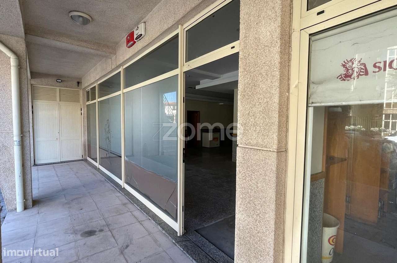 Loja com 190 m2, em Valadares, Vila Nova de Gaia. - Grande imagem: 4/45
