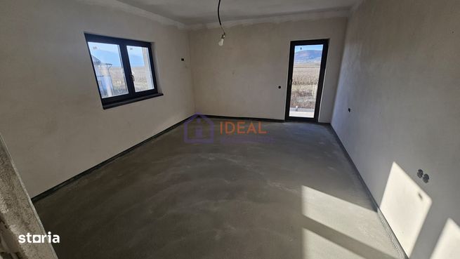 Casa Individuala Intabulata cu 700 mp de curte, in Cristian-5
