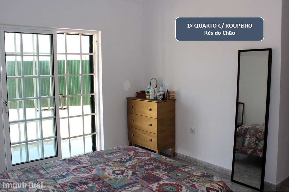 Moradia de Gaveto / 5 Assoalhadas / Charneca da Caparica-26