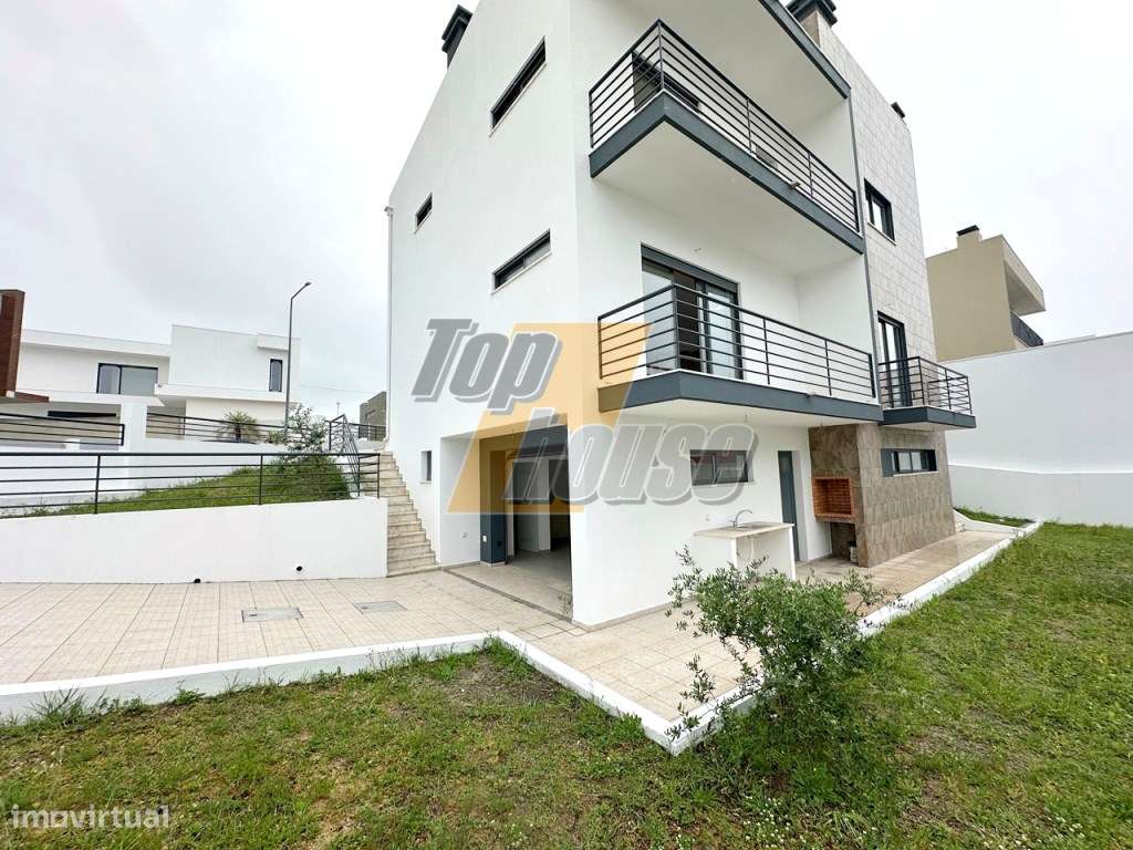 Moradia Isolada T5 Com Cave - Grande imagem: 4/47