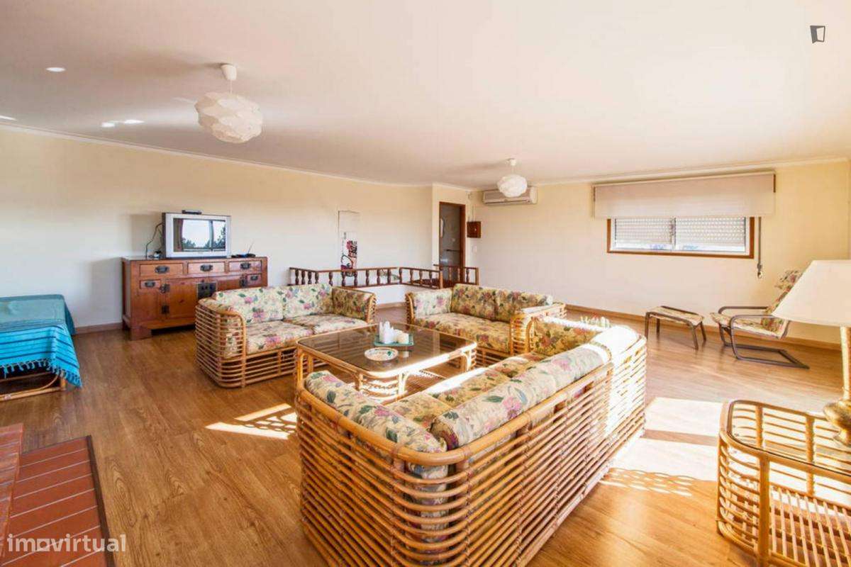 Quarto - localizado em Vila nova de gaia - Grande imagem: 3/14