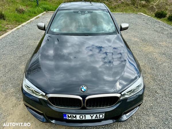 BMW M5 M550i xDrive AT - 12