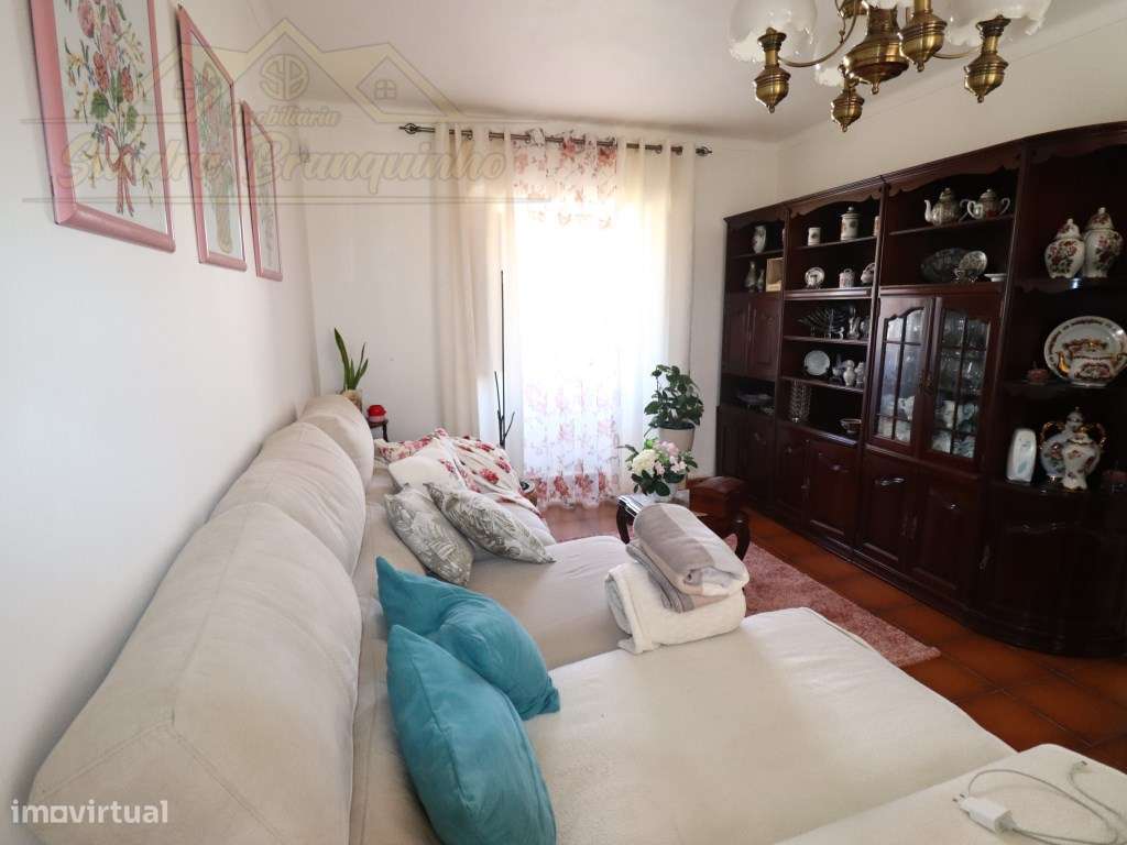 Moradia T3 com PISCINA e terreno com 1200m2-9