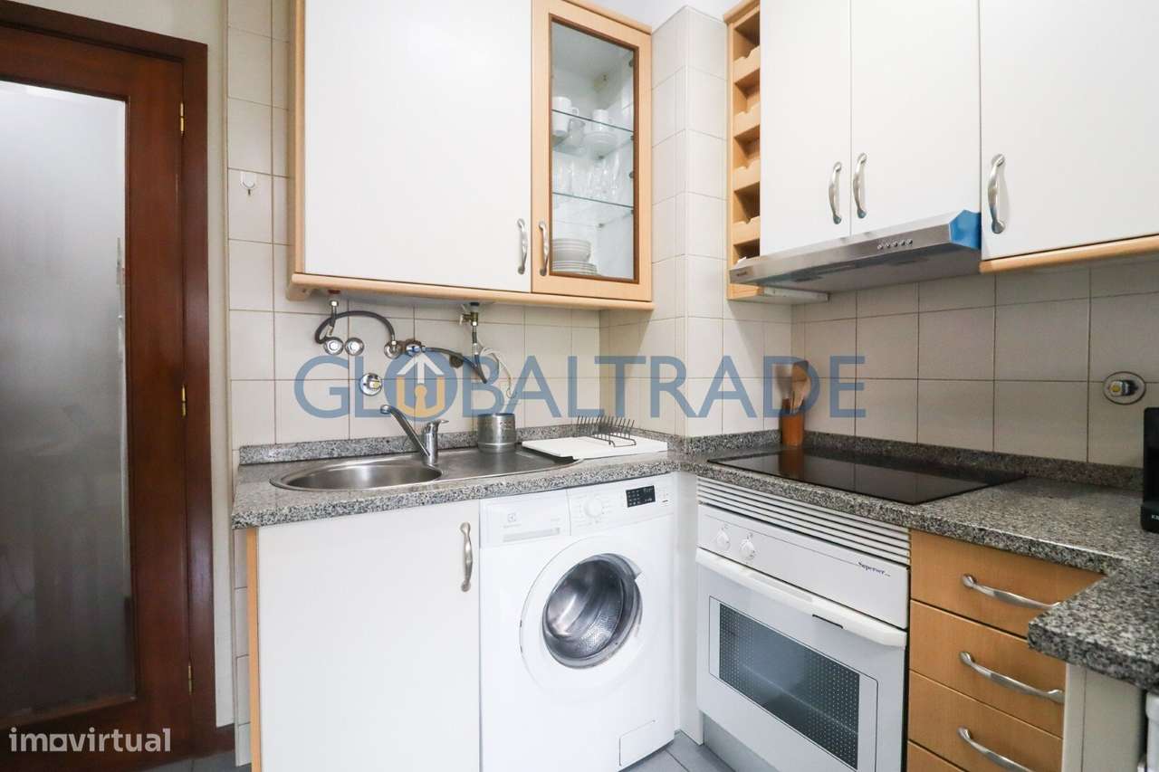 Apartamento T1 Mobilado & Equipado no Porto-1
