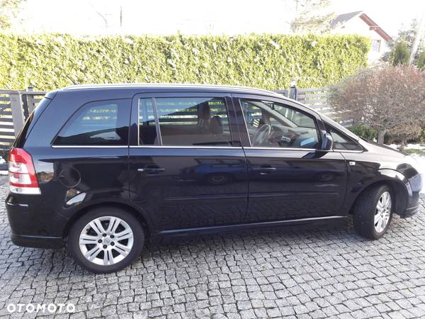 Opel Zafira 1.7 CDTI Cosmo EU5 - 4