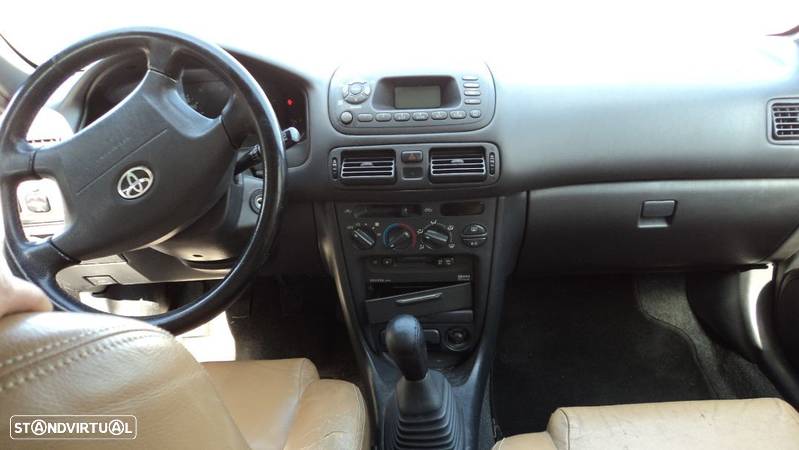 Toyota Corolla E11 1.6 3P 2001 - Para Peças - 5