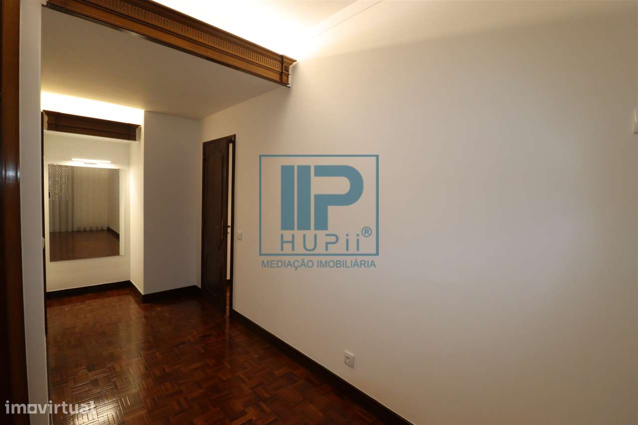 Apartamento T4 Venda em Oliveira, São Paio e São Sebastião,Guimarães-19