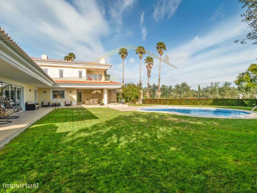 Moradia Exclusiva na Beloura com 10 assoalhadas, vista para o Golf ... - Grande imagem: 3/59