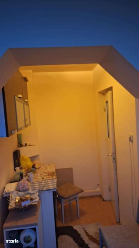 Garsoniera confort 1, intabulata, etaj 2, zona Meteo! - Imagine principală: 2/5