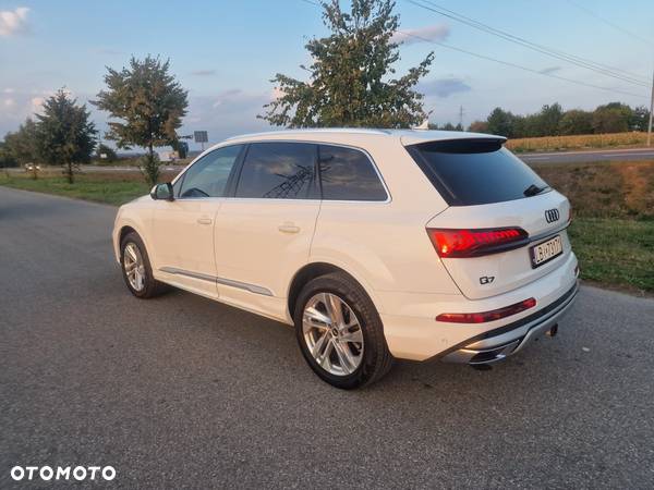 Audi Q7 - 8