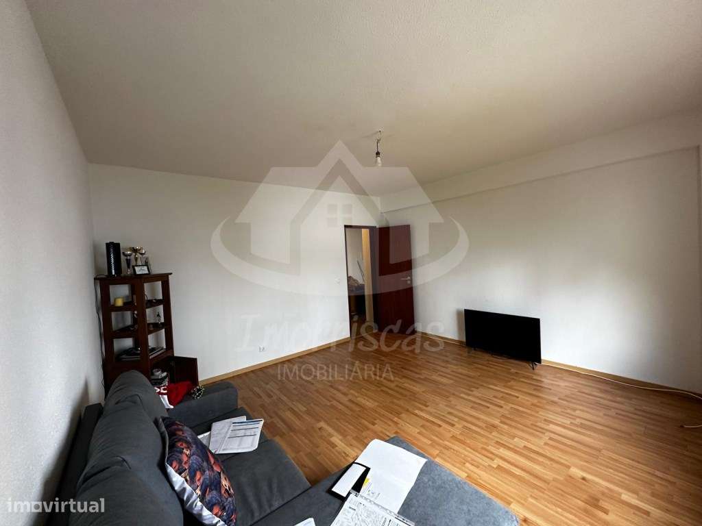 Apartamento T2 na Póvoa de Santa Iria-2