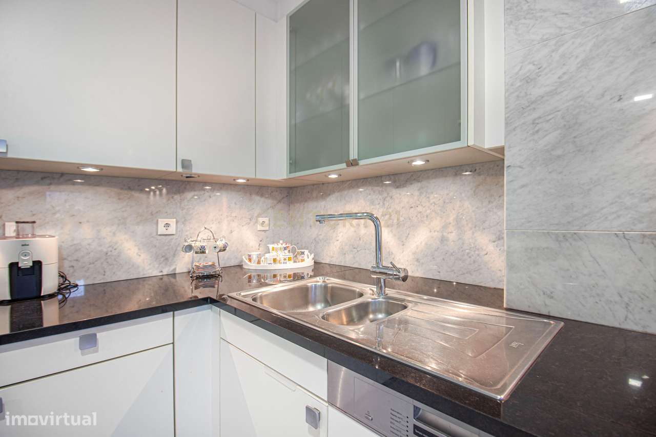 Apartamento T4 no Areeiro com Garagem - Grande imagem: 4/43