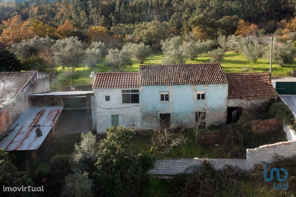 Casa de aldeia T2 em Coimbra de 255,00 m2