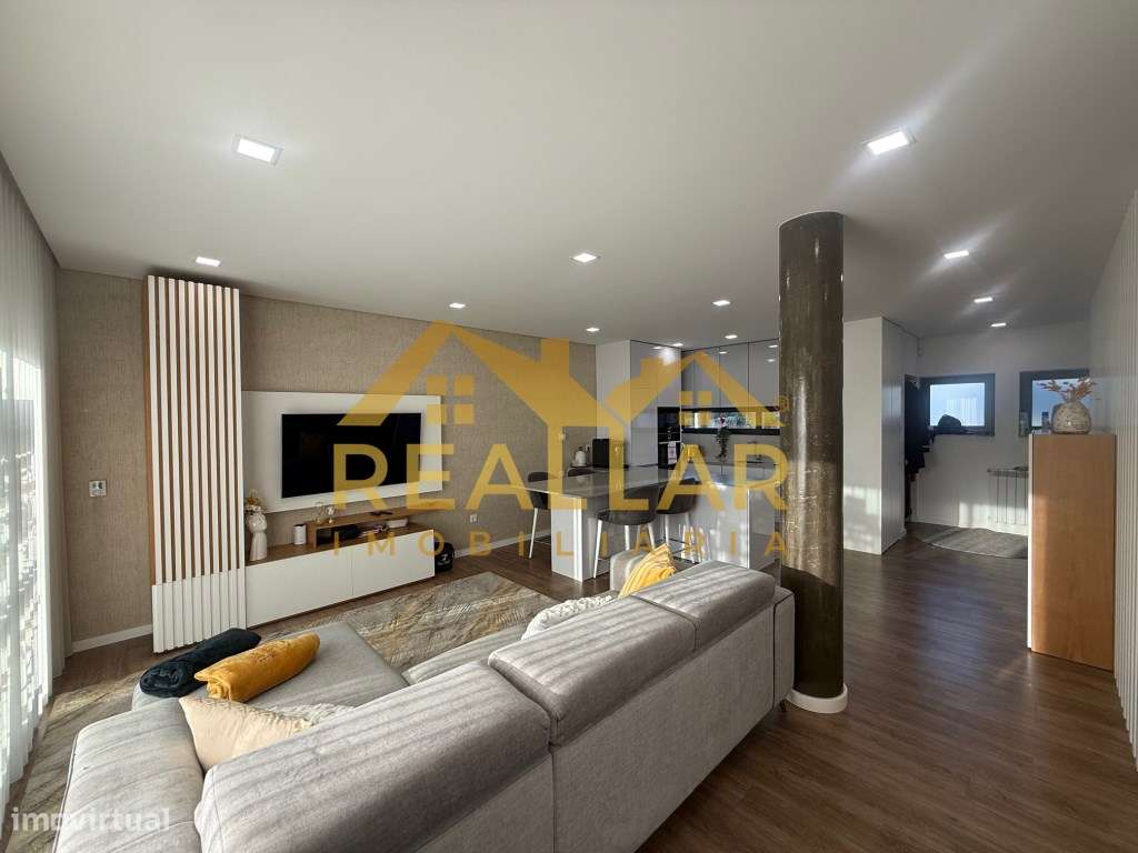 Moradia de Gaveto T3 em Balazar - Conforto, Espaço e Privacidade! - Grande imagem: 4/47