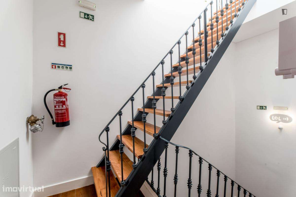 Estúdio - localizado em São Sebastião Lisbon - Grande imagem: 2/6