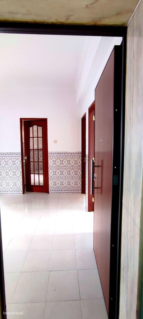 Apartamento T2 Centro Barreiro - Grande imagem: 1/21