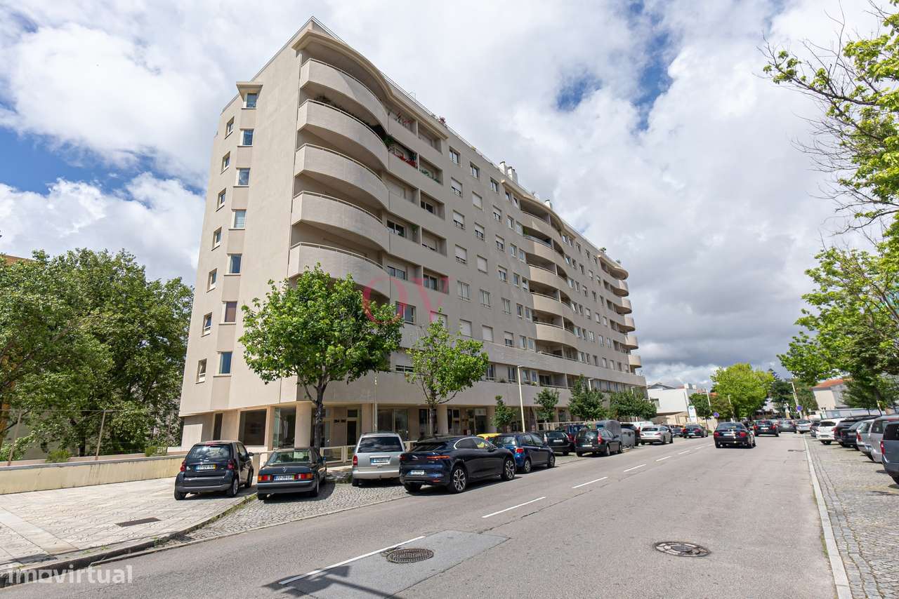 Para venda, apartamento T5 Rua Domingos Sequeira Porto, com varandas,-45