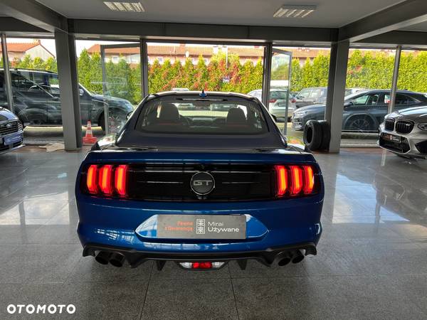 Ford Mustang 5.0 V8 GT - 12