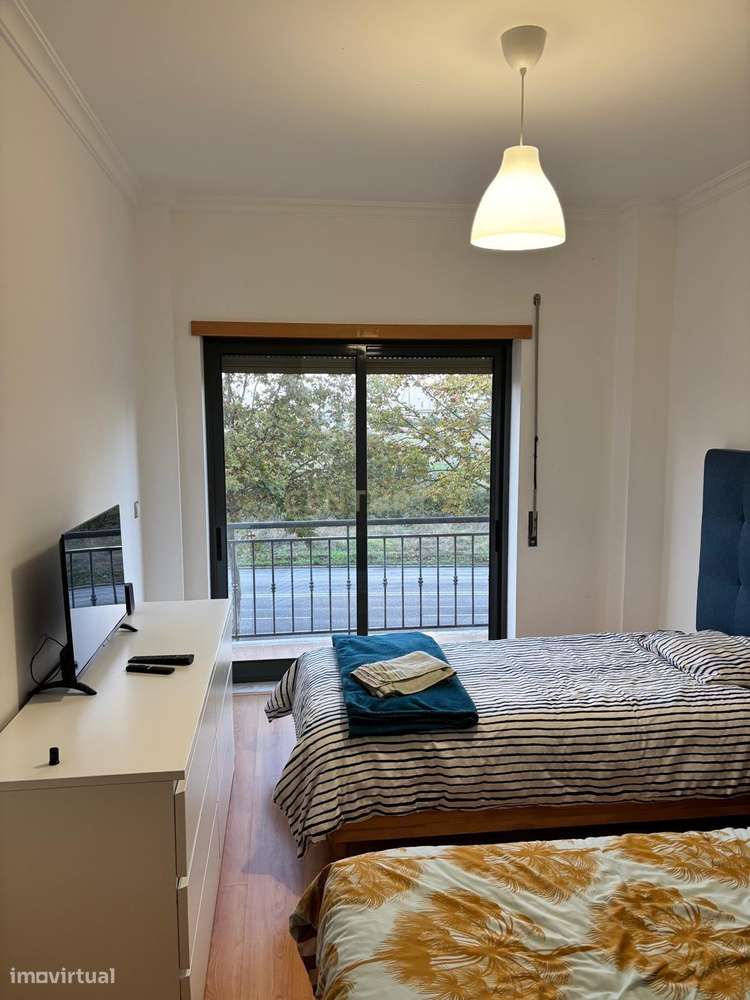 Apartamento Luxuoso com Vista Panorâmica em Montijo-17