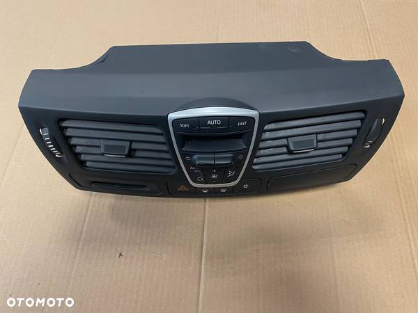 RENAULT LAGUNA III PANEL NAWIEWU KLIMATYZACJI 275100002R - 2