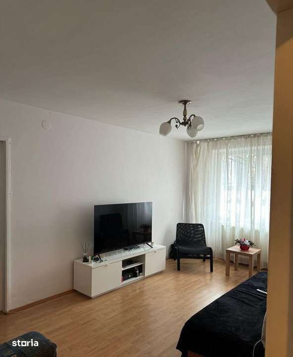 Apartament -4 camere -decomandat-Zona Rahova-Petre Ispirescu