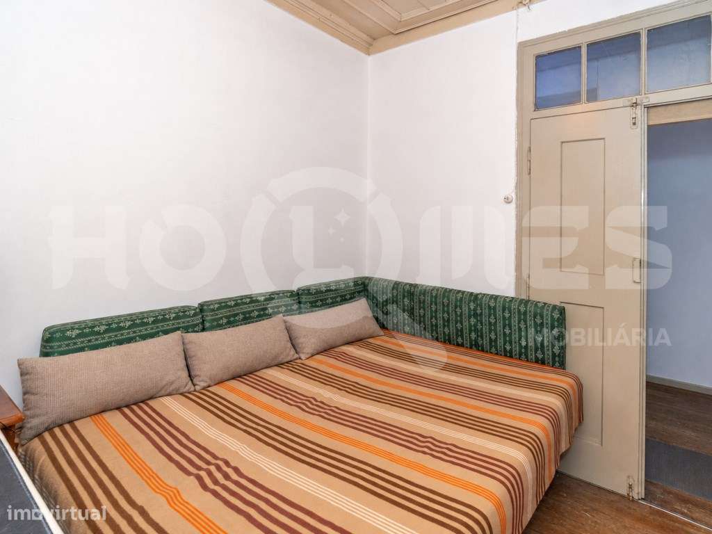 MORADIA COM 3 APARTAMENTOS NO CENTRO HISTÓRICO FIGUEIRA DA FOZ-34