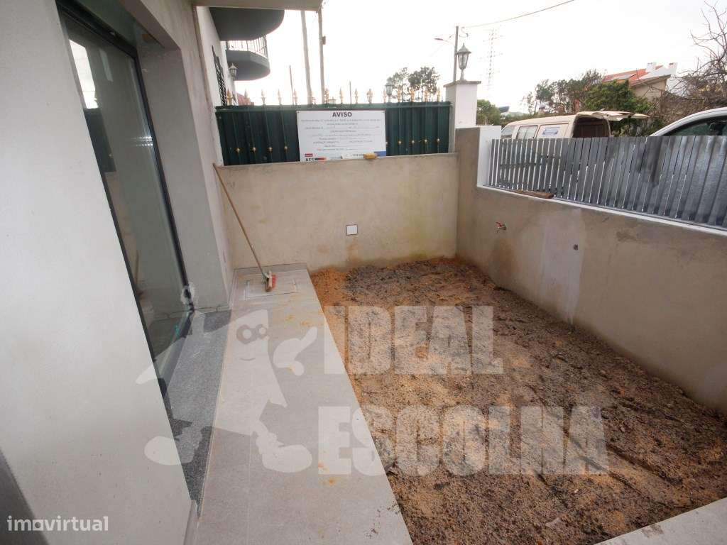 MORADIA 685 000€ FOROS DE AMORA.-19