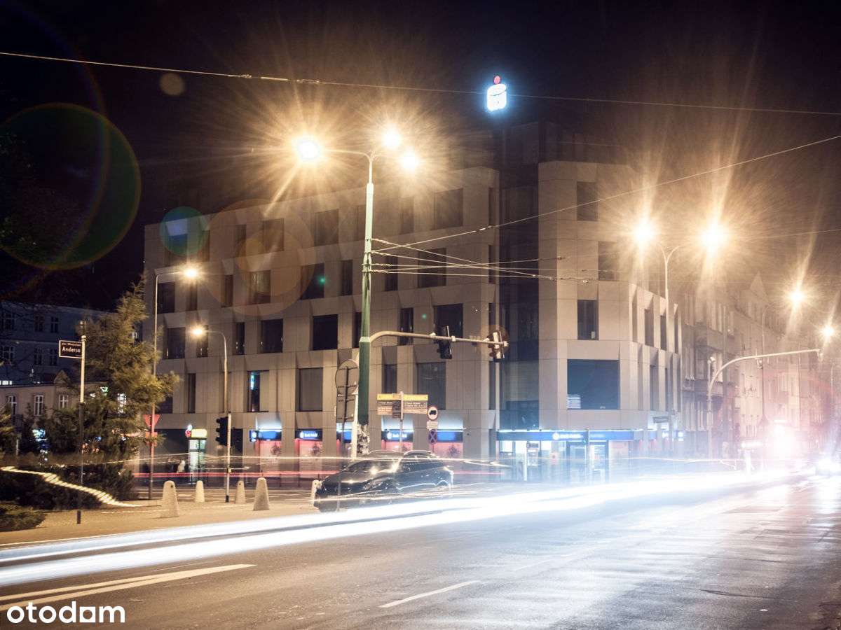 Lokal w centrum doskonała lokalizacja-4