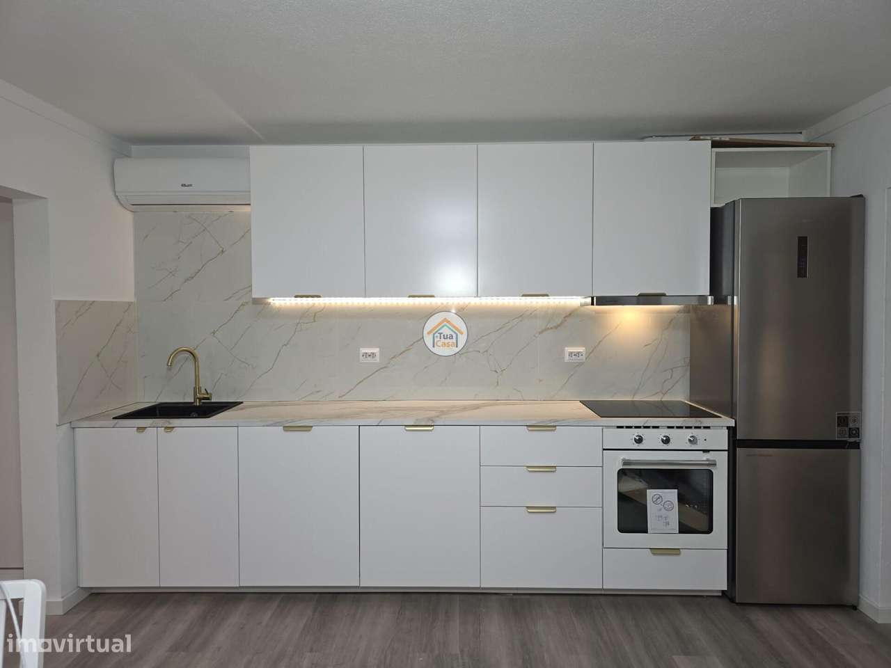 Apartamento T2+1 Renovado á 200 metros da praia de Quarteira-10