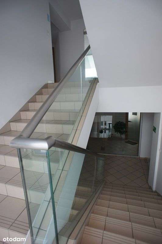 Biurowiec nowa cena-1