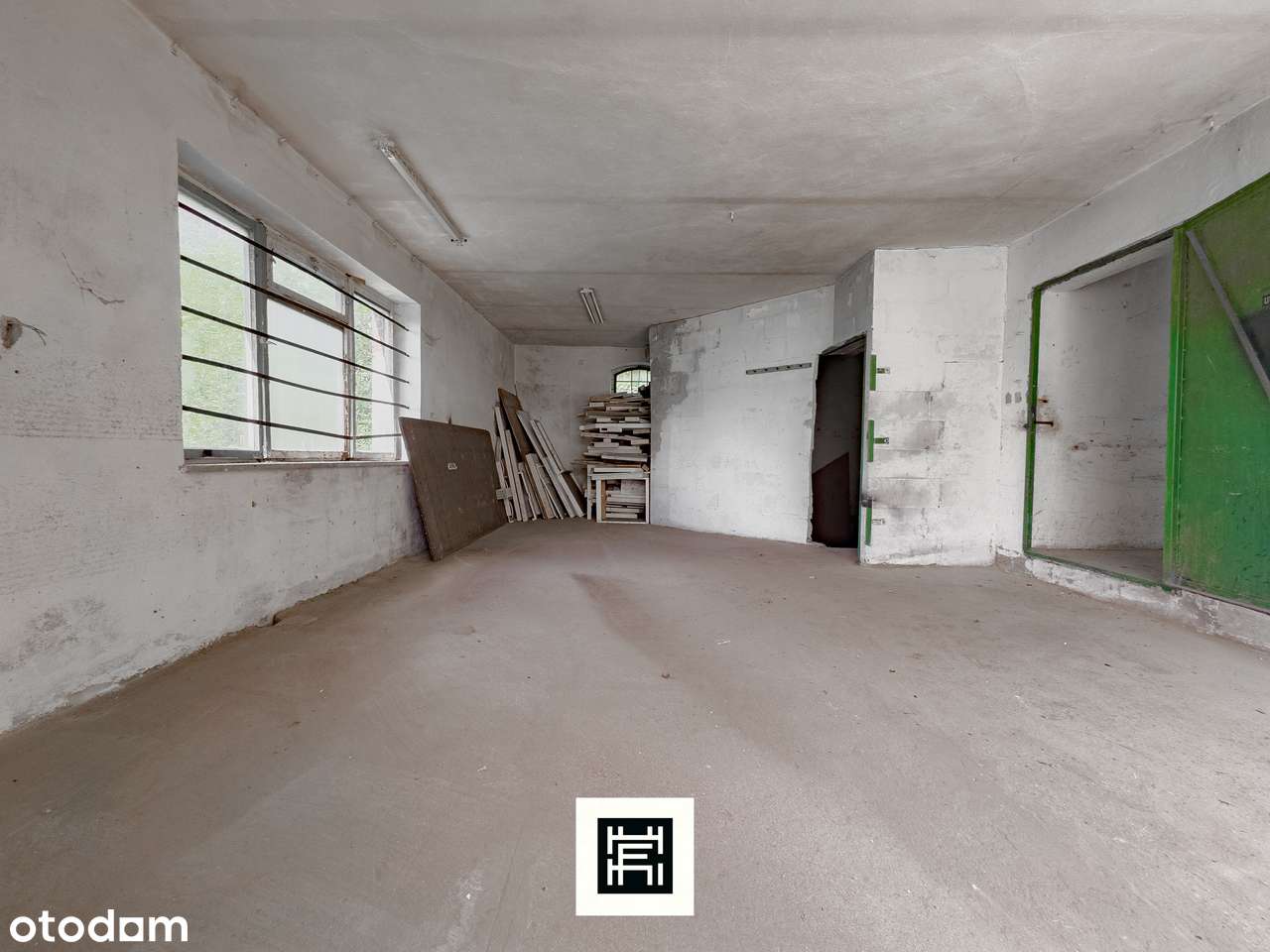 Industrialna stodoła, wielki teren i las–czy to będzie Twoje miejsce?-6