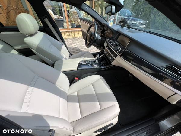 BMW Seria 5 520d Touring Luxury Line - 21