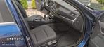 BMW Seria 5 523i Touring - 12