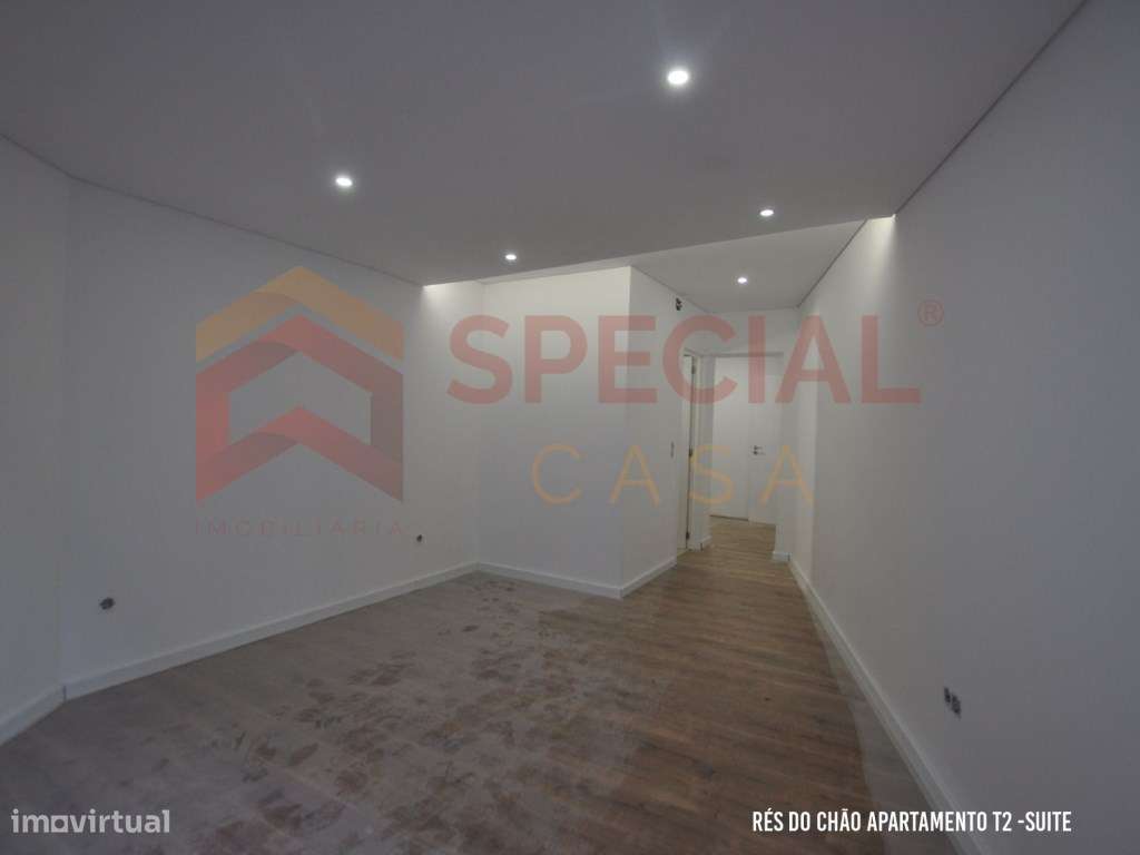Moradia + Armazém no Centro de Avintes-18