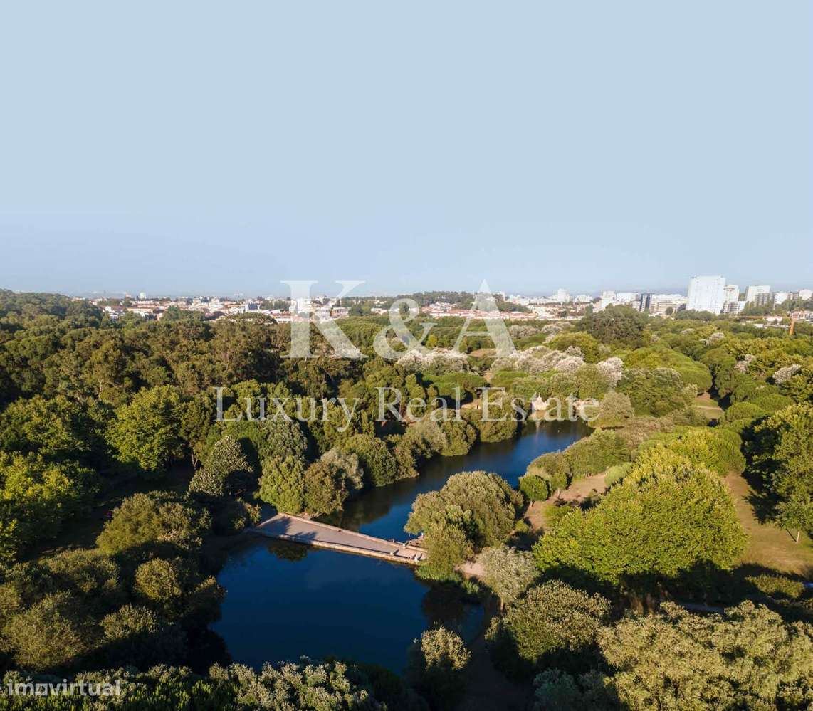 Moradia em condomínio fechado, perto do Parque da Cidade. - Grande imagem: 2/33