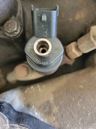 Injector Fiat Ducato 2.3 jtd cod 0445120011 - 2